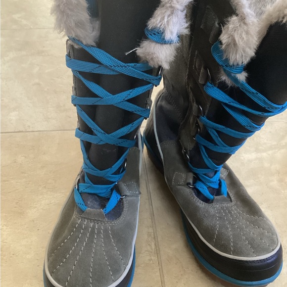 Women’s Sorel Tivoli High II Winter Boots, Size 8 - Picture 7 of 9